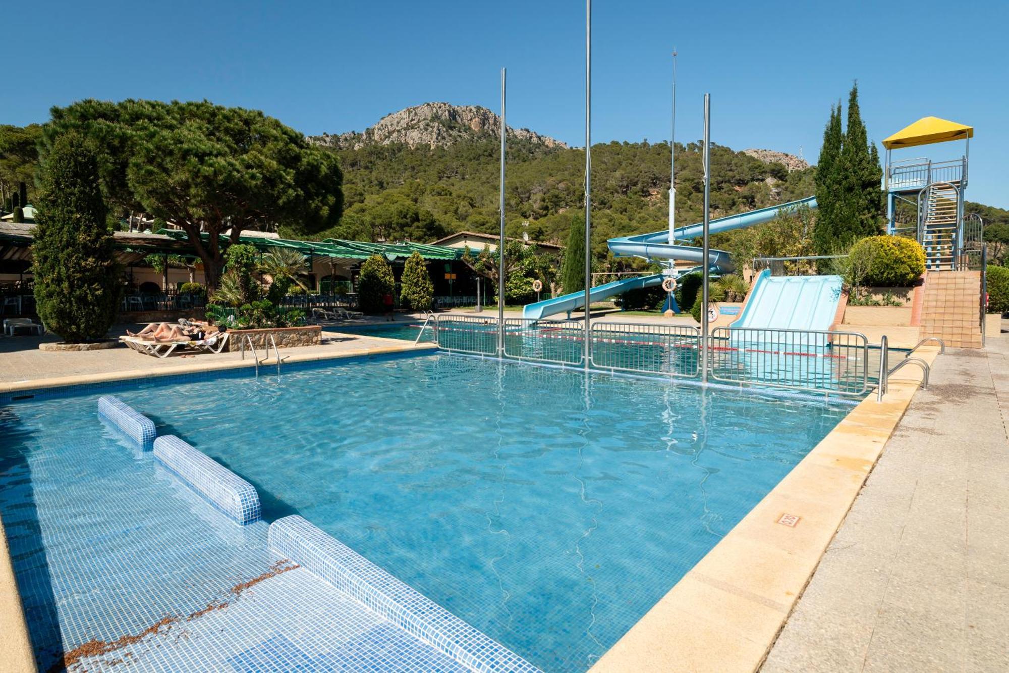 Camping Castell Montgri **** Л'Эстартит Экстерьер фото